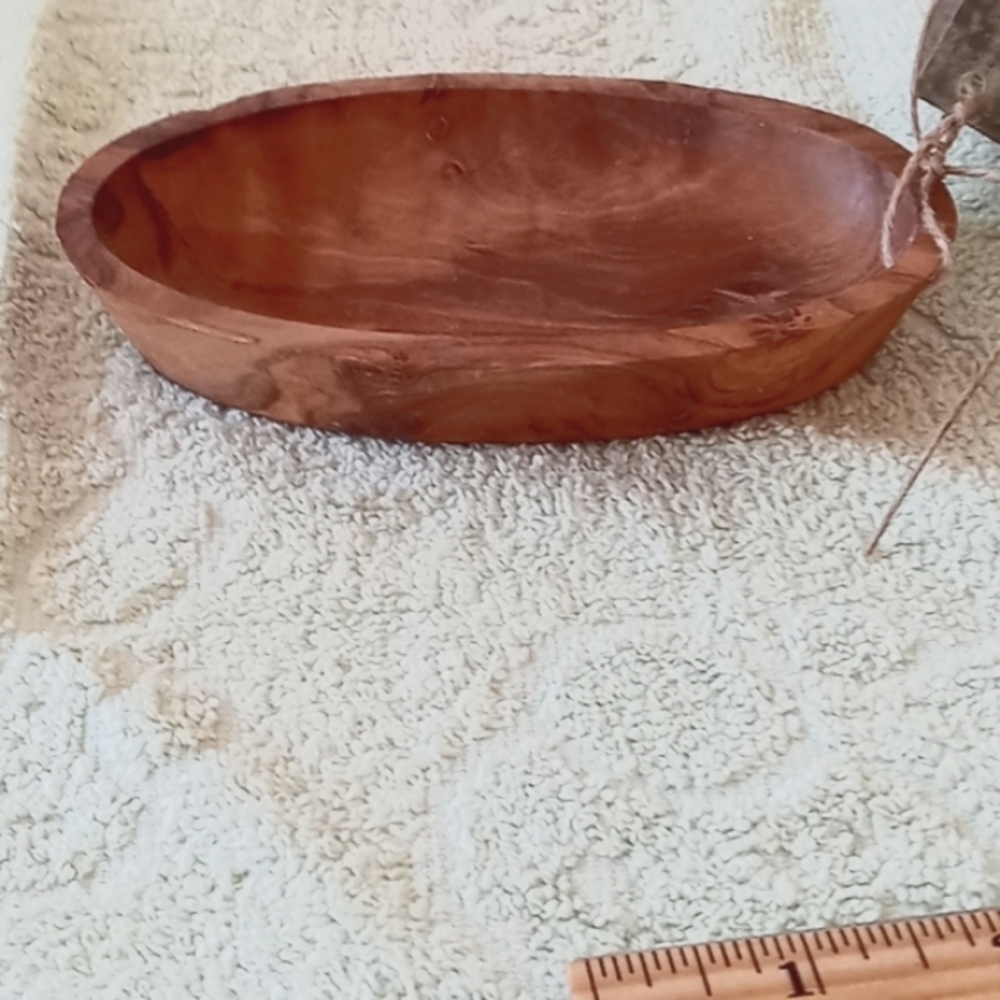 Italian Arte Legno handcrafted Olive Wood Bowl - Picture 4 of 6